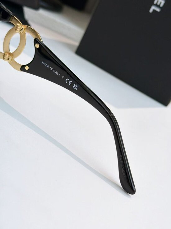 Chanel Oversized Square Sunglasses main image 6